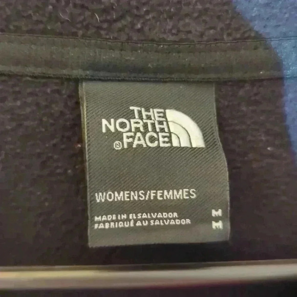 The North Face light weight pull over, pink and black, medium - Picture 4 of 5